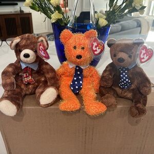 Lot of 3 beanie babies.